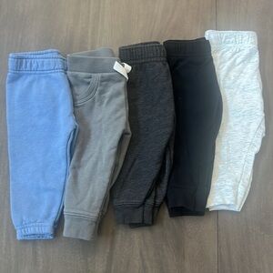 Garanamals 5 pairs of sweatpants size 6-9 months